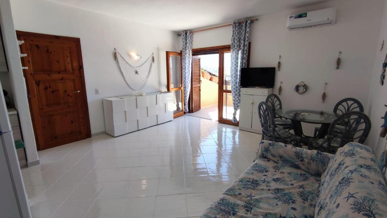 Appartamento Oltremare Vista Mare La Maddalena  Eksteriør bilde
