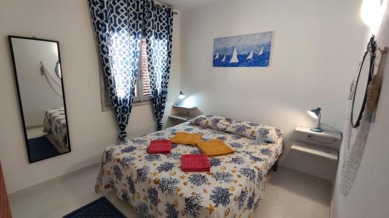 Appartamento Oltremare Vista Mare La Maddalena  Eksteriør bilde